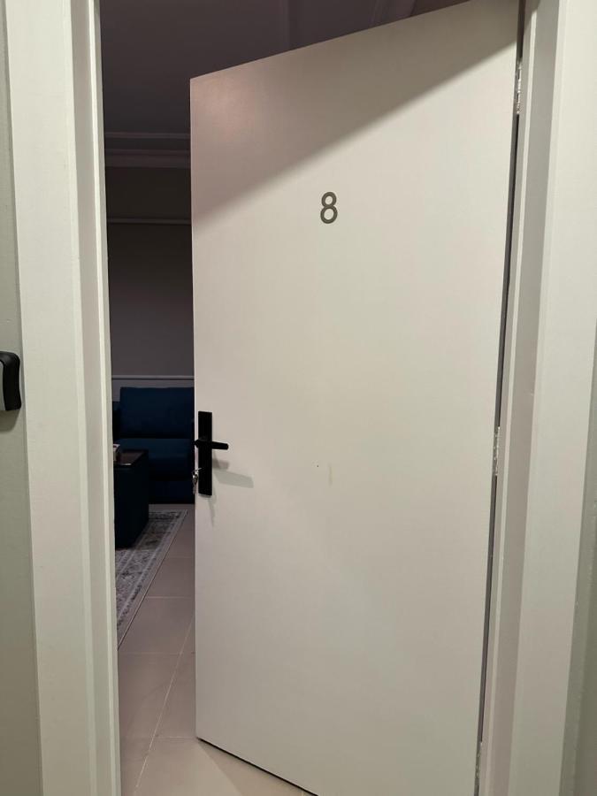 Villa Apartments *