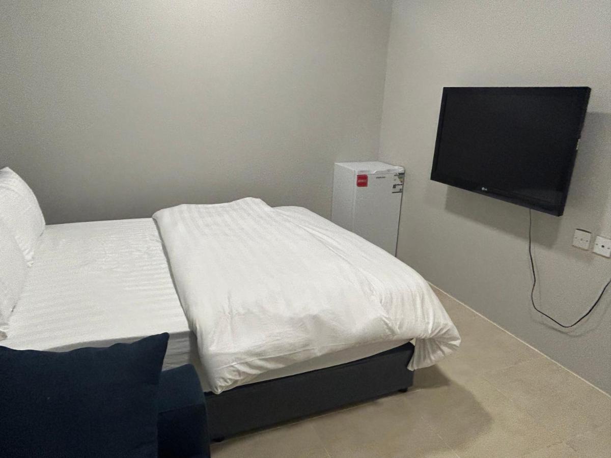 Villa Apartments *